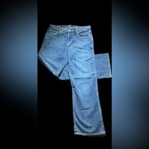 Lucky Brand capri straight leg jeans